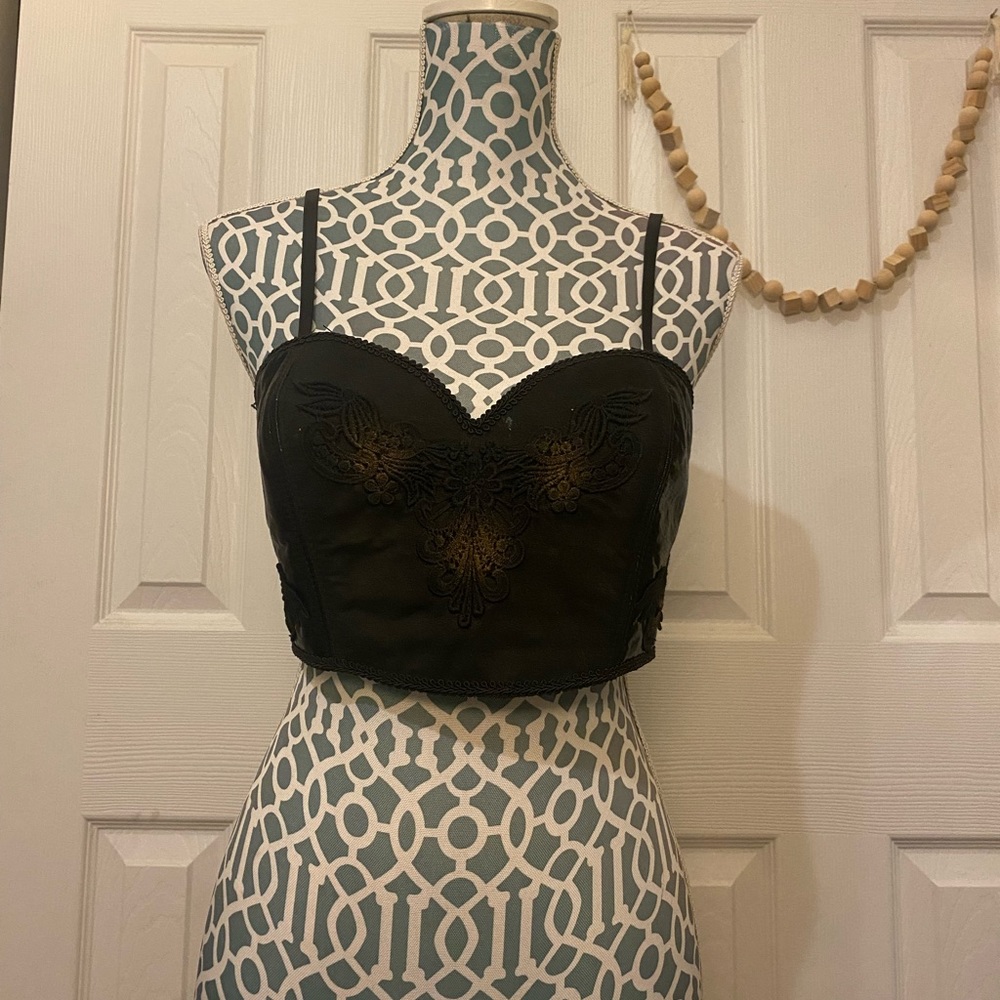 Gorgeous steampunk goth emo black leather lace crop top